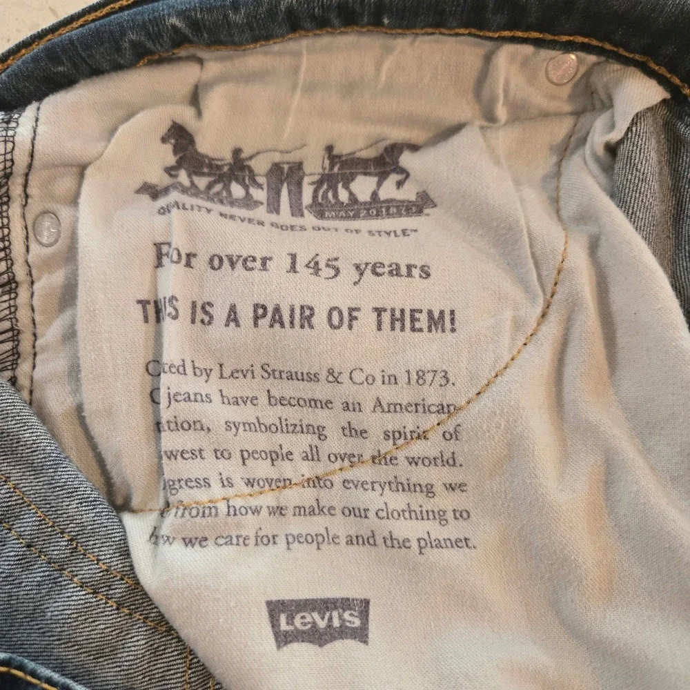 Levis 541 Jeans Mens 44x27 Athletic Taper Mens Dark Wash Denim Blue 5-Pocket